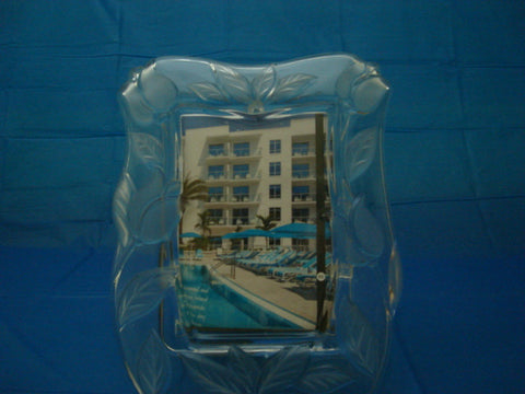 Mikasa Crystal Embossed, Frosted 5"X7" Picture Frame - FayZen's Kreations